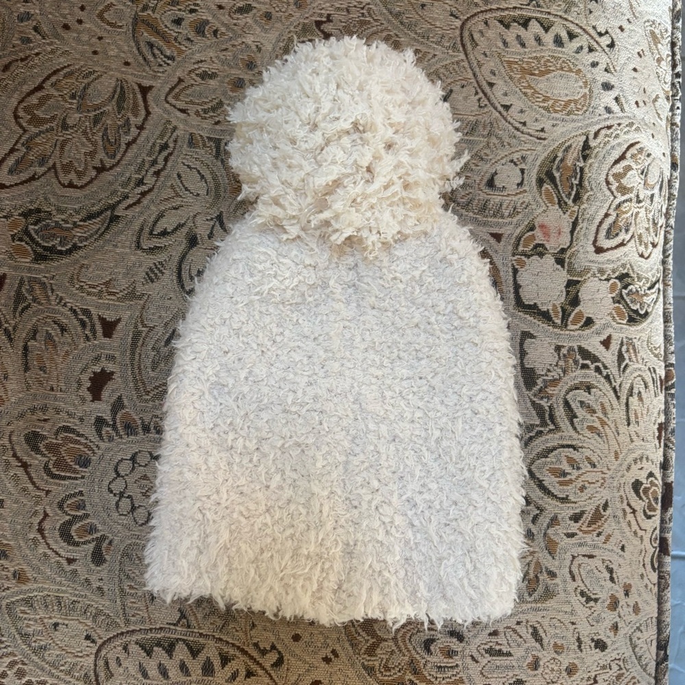 NWT Lemon Ecru Cozy & Warm Fuzzy Pom Beanie Hat – Cream/Ivory One Size - Picture 8 of 8